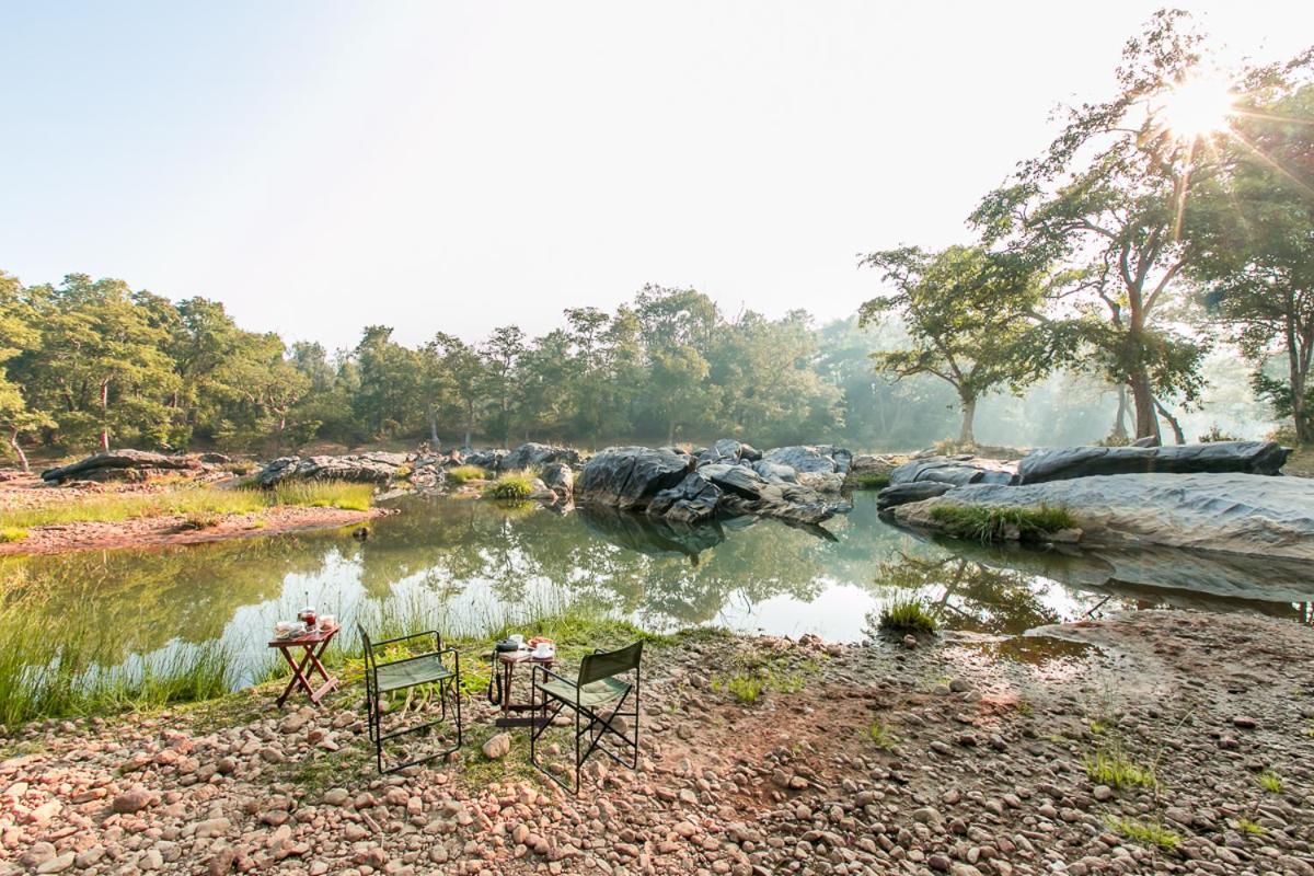 Kanha Jungle Lodge Dhanwār Eksteriør bilde