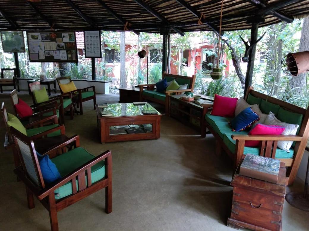Kanha Jungle Lodge Dhanwār Eksteriør bilde